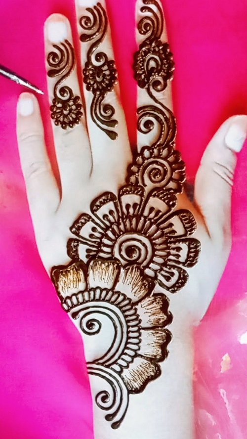 50 Flower Mehndi Designs for Diwali 45