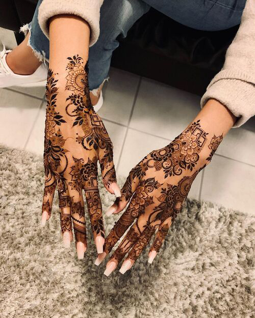 Back Hand Mehndi Design