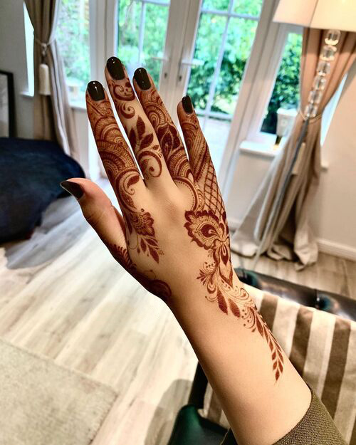 Back Hand Mehndi Design