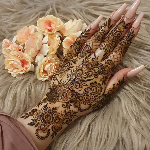 Back Hand Mehndi Design