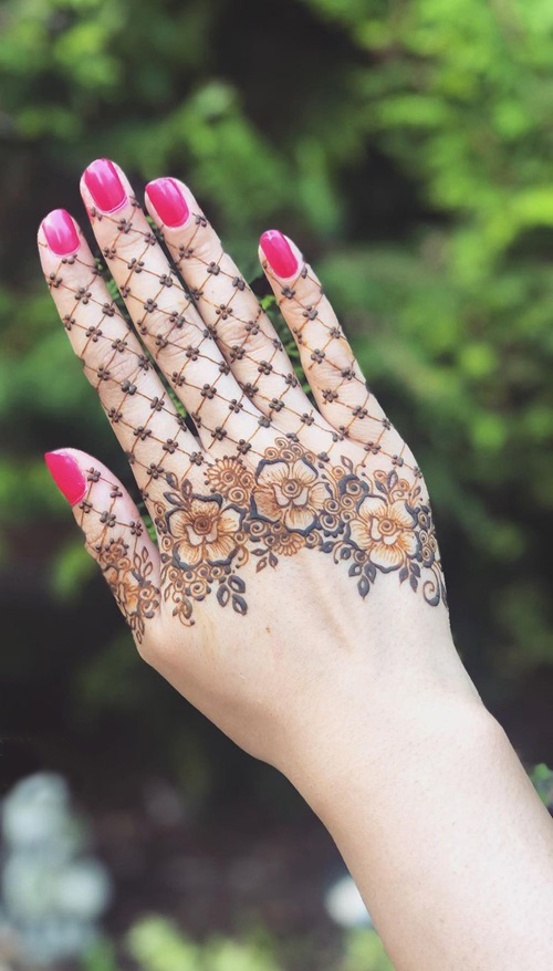 Back Hand Mehndi Design